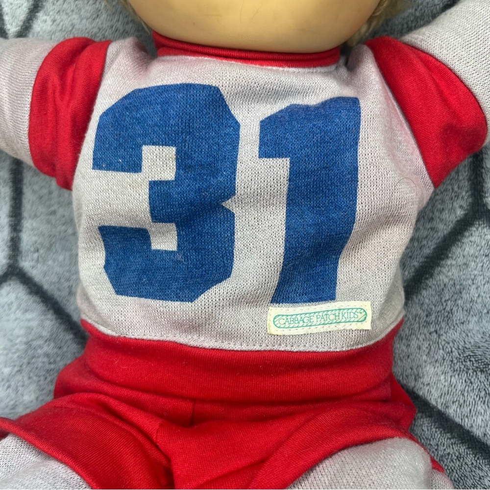 Vintage 1983 Cabbage Patch Kids HM3 Tan Wheat Hair Blue Eye Boy Doll Tracksuit F - Picture 4 of 8